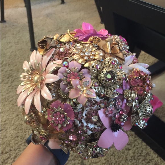 Bridal Bouquet - Picture 2 of 8